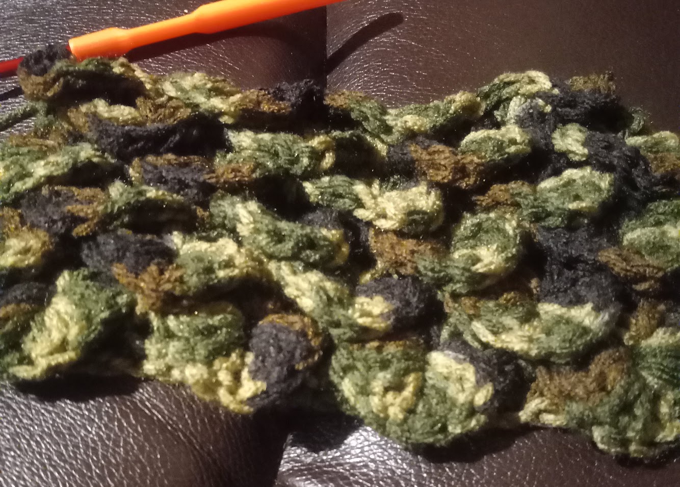 fingerless gloves